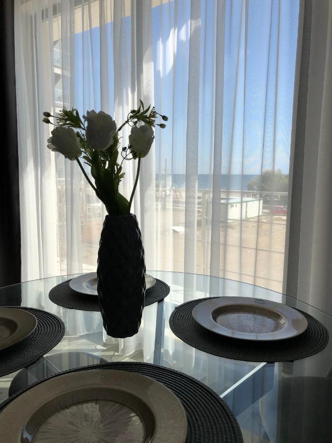 By The Sea Ap. 9 Apartment Navodari Bagian luar foto
