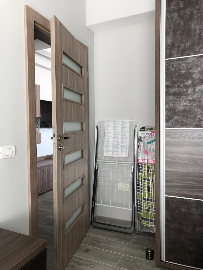 By The Sea Ap. 9 Apartment Navodari Bagian luar foto